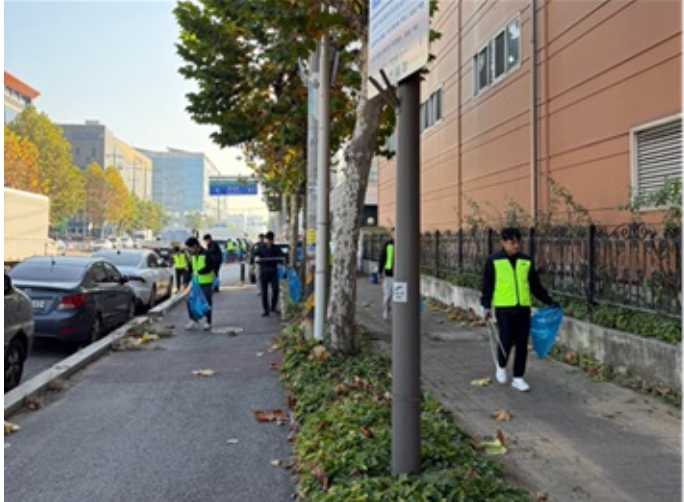 안산시 환경정화 청정챌린지 현장 정화활동 사진